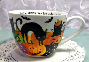 PORTOBELLO BY DESIGN ENGLAND HALLOWEEN DOLCETTO O SCHERZETTO JUMBO TAZZA/TAZZA - Foto 1 di 10