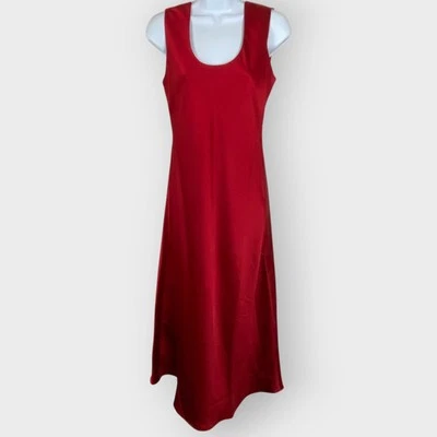 Nuevo con etiquetas | Vestido sin mangas formal del mercado negro de la Casa Blanca | 4 | Rojo satinado | Fiesta navideña Foto 1 de 4