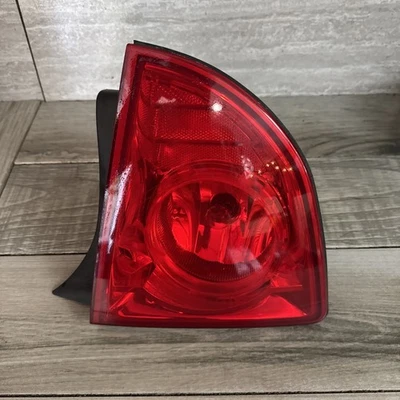 🥇 Luz trasera genuina Chevrolet Malibu 2008-2012 pasajero derecho lado derecho OEM Foto 1 de 4