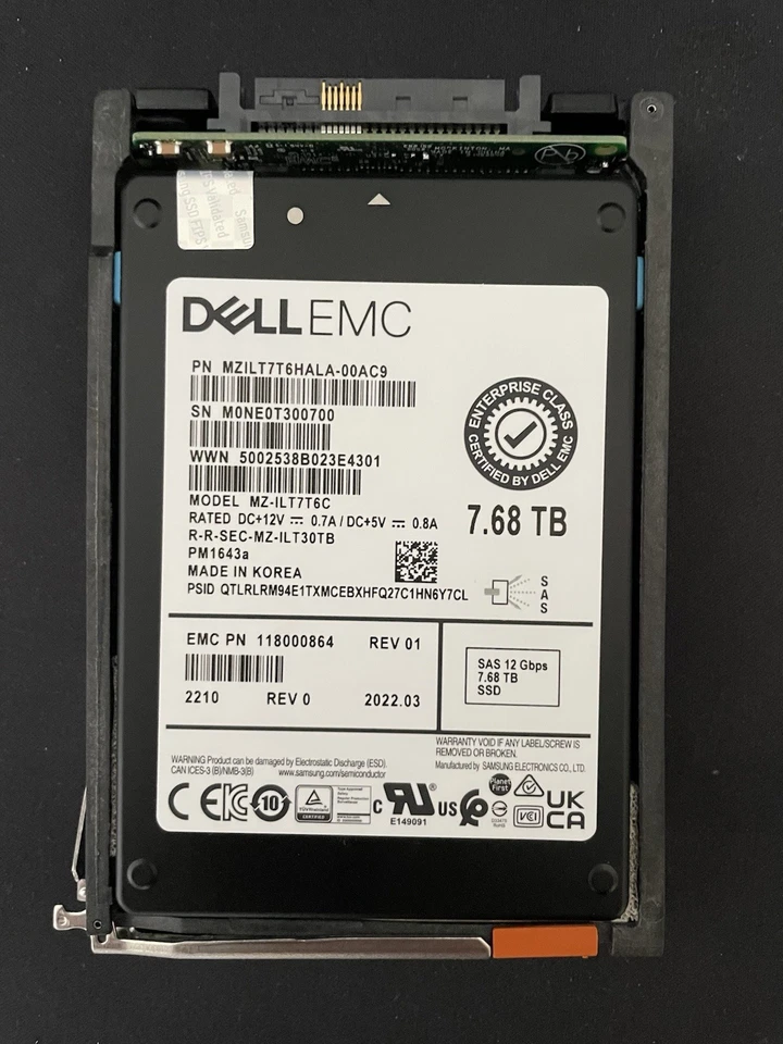 DELL 7.68TB SAS SSD MZ-ILT7T6C - Bild 1 von 1