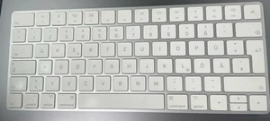 Apple Magic Keyboard A1644 Teclado Inalámbrico Bluetooth -QWERTZ ES- Blanco - Usado - Imagen 1 de 2
