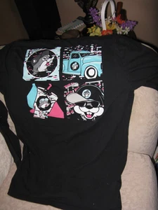 Authentic Buc-ee's Long Sleeve Fall 2023 Square Logo Size L T-shirt - Picture 1 of 4