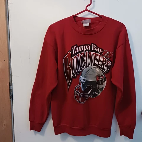 LOGO ATHLETIC SWEATSHIRT RN#63388 RED SZ M WITH TAMPA BAY BUCCANEERS LOGO Cover