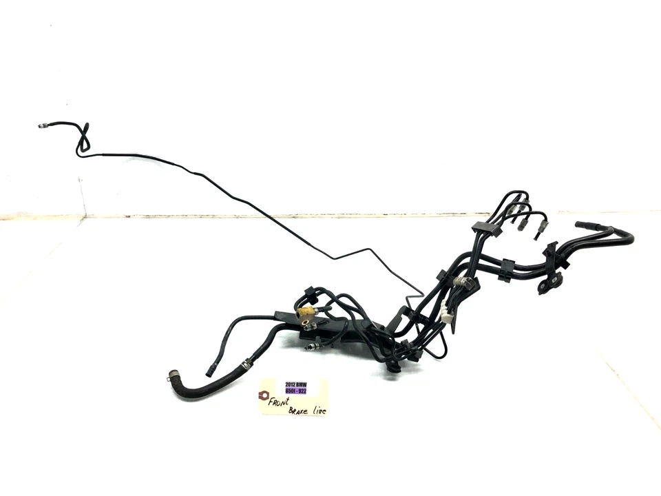 BMW 650i F12 2012-2018 Juego de tubos de manguera de línea de freno de líquido hidráulico delantero OEM. Foto 1 de 4