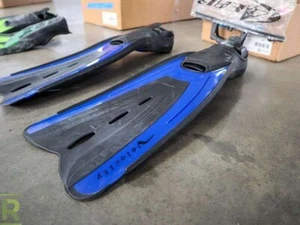 New Aeris Velocity Full Foot Fins, Size Small (5-6), Blue - Picture 1 of 3