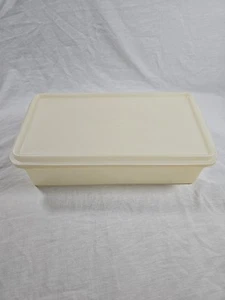 Vintage Tupperware 12" Rectangle Storage Keeper Container 677 w/Seal Lid - Picture 1 of 5