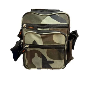 Bolsa de deporte pequeña de camuflaje 5 cremalleras - Unisex - NUEVA - Imagen 1 de 9