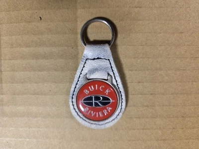 Nuevo de Lote Antiguo Llavero Buick Riviera Blanco Foto 1 de 3