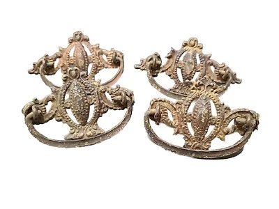 Set of 4 Antique Victorian Ornate Cast Bronze Drawer Pulls 4" - Image 1 of 4