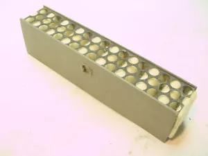 NUEVO COMO NUEVO TRIUMPH CUB T20 AIR FLITER PARTE # F5137 82-5137 T20SH GENUINO NUEVO ANTIGUO ST - Imagen 1 de 2