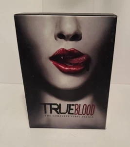 True Blood - The Complete First Season (DVD, 2014, 5-Disc Set) - Bild 1 von 2