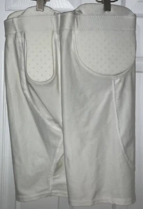NWOT Wilson Youth X Large WTF5738 GCX 3 Pad Football Pants White - Picture 1 of 5
