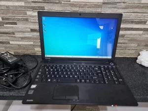 H1191 Toshiba Satellite C50D-A-13X  AMD E1-2100 4GB RAM 128GB ssd 15.6" WIN10 - Picture 1 of 13