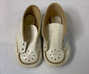 Vintage White Leather Baby Bootie Lace Up Shoes - Picture 1 of 4