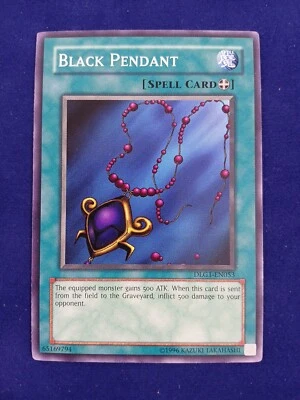 Black Pendant DLG1-EN053 Dark Legends 1 Unlimited NM - Image 1 of 4