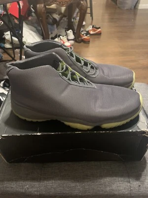 Jordan Future Gris Oscuro Volt 656503-025 Zapatos Reflectantes Talla 11.5 Usados Foto 1 de 4