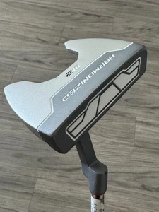 Wilson HARMONIZED M2 Golf Putter Womens - Semi Mallet for Ladies - Right Handed - Picture 1 of 9