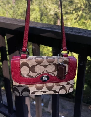 COACH VINTAGE Crossbody Turn Lock Wallet Purse Khaki/Red Jacquard Silver Hardwar - Image 1 of 4