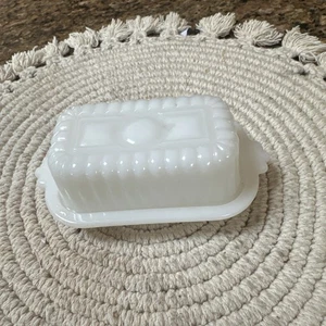 Vintage 1950'S Hazel Atlas White Milk Glass Half 1/4 Stick Butter Dish & Lid MCM - Picture 1 of 10