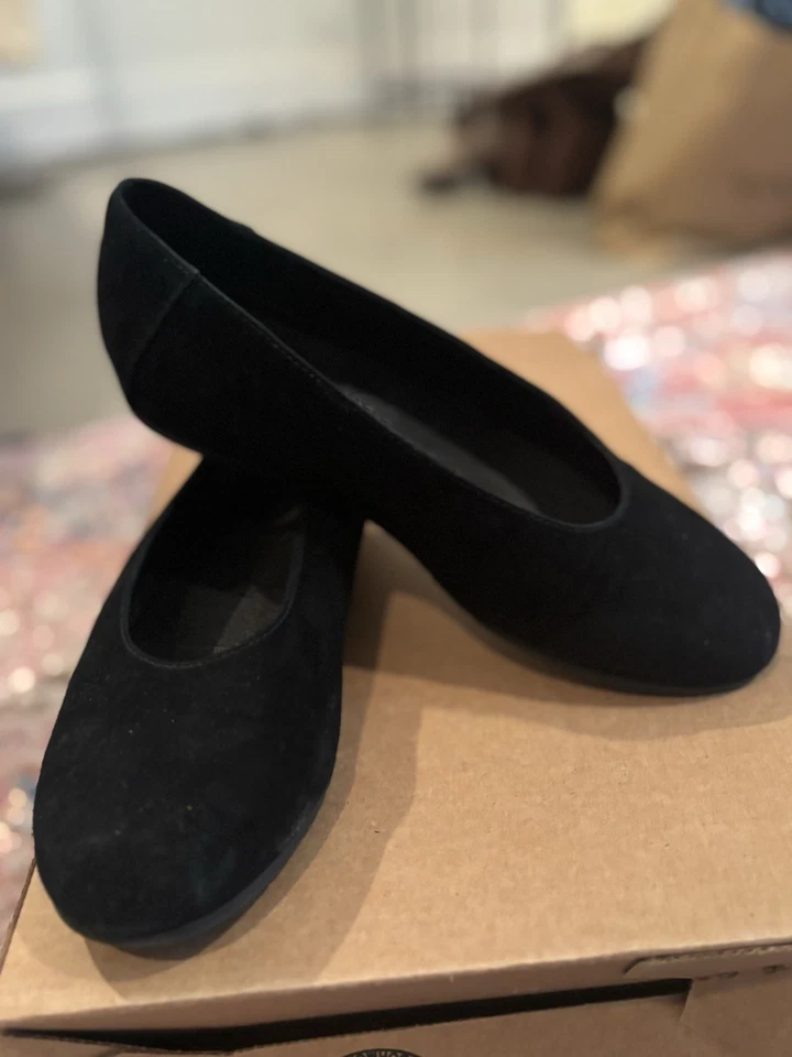 Zapatos planos de gamuza negros para mujer Eileen Fisher talla 7 Foto 1 de 4