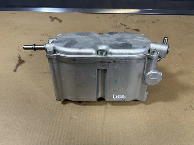 CARCASA DE FILTRO DE COMBUSTIBLE MONTADA EN MARCO 2,8 L Diesel Se adapta a 16-18 CANYON DURAMAX Foto 1 de 4
