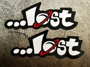 ADESIVO LOST SURFBOARDS MAYHEM Futures RIP CURL Volcom decalcom decalcomanie cera sessuale Oakley T&C - Foto 1 di 9