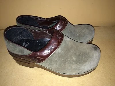 DANSKO VERDE OLIVA CUERO GAMUZA TALLA 36 EN EXCELENTE ESTADO  Foto 1 de 4