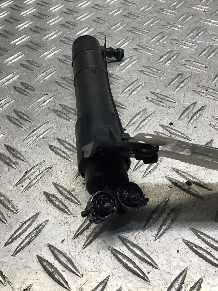 667308 667308 Boquilla de pulverización para sistema de limpieza de faros VW Golf V Variant (1K - Imagen 1 de 2