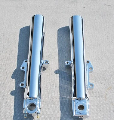 Patas de horquilla deslizantes inferiores cromadas para Harley Touring Tri Glide Ultra 2009-2013 Foto 1 de 4