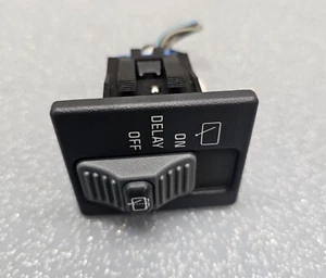 π₯95-99 CHEVY GMC TAHOE SUBURBAN YUKON POWER WIPER DELAY SWITCH DASH - Picture 1 of 7