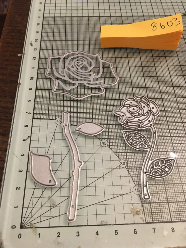 Trimcraft flowers die set ref8603    SALE - Image 1 of 1