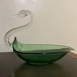 Wunderschöner Vintage Duncan Miller ? Mundgeblasener grüner Glasschwan - Bild 1 von 12