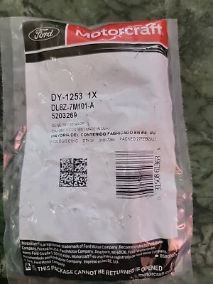 Ford DL8Z-7M101-A  MOTORCRAFT DY1253 Vehicle Speed Sensor.      #36 - Image 1 of 2