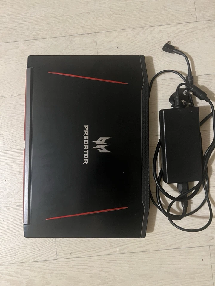 Acer Predator Helios 300 I5-7300 16GB RAM 1TB SSD GeForce GTX 1060 Windows 10 - Image 1 of 4