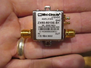 Mini-Circuits ZX60 20-6000MHz SMA HF-Verstärker 6 GHz 13dBm SMA Mikrowelle - Bild 1 von 10