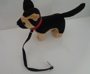 our generation Puppen Haustier Hund mit Halsband & Leine schwarz & braun - Bild 1 von 9