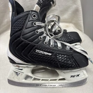 Junior Size 2.5 Bauer FLEXLITE 3.0 Ice Hockey Skates - Picture 1 of 6