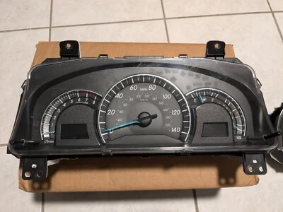2012 2013 2014 Toyota Camry Speedometer Cluster - Image 1 of 4