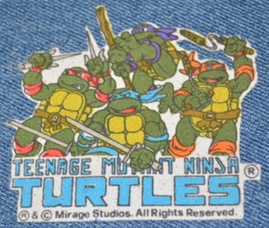 Original Vintage 90s TMNT Ninja Turtles 3" Heat Transfer Iron-On Patch Retro - Picture 1 of 4