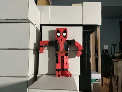 Figura de acción Deadpool Posable Wood - Game Stop - (Disney) (Marvel) Foto 1 de 4