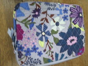 11"x9" Vera Bradley lila Pflaume Blütenblatt Handtasche süß - für Tablet? - Bild 1 von 6