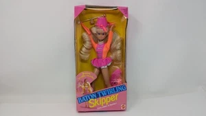 Barbie 1992 Mattel #3931 Baton Twirling Skipper, Teen Sister Of Barbie - Picture 1 of 8