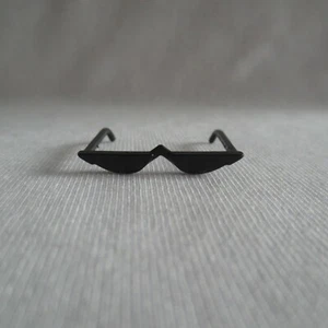 NEU! 2021 Barbie Extra Doll Black Granny Cat Frame Sonnenbrille ~ Brille - Bild 1 von 5