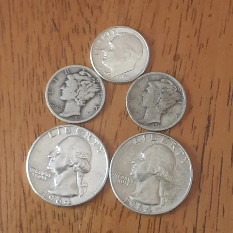Lot of (5) Silver Coins. 2-1964 Washington Quarters 2-Mercury Dimes & 1 Rosie(D) Cover