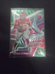 Patrick Mahomes ll Kansas City Chiefs Panini Elite 2023 Elite Status - Picture 1 of 3