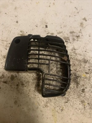 Rear Muffler Cover Poulan Craftsman  Weedeater Featherlite FL20 FL26  LG31 - Image 1 of 4