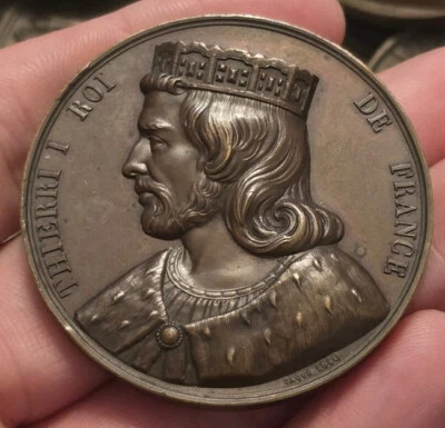 French Historical Bronze Medal Thierri I, 15th King of France (652-691), Caqué - Image 1 of 2