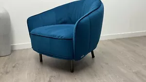 Natuzzi Editions Teal Blue Accent Feature Designer Chair - Picture 1 of 7