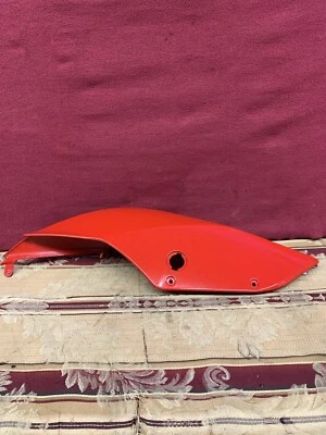 Capa de carenagem traseira direita Ducati Panigale 1199R fabricante de equipamento original 482111671A  - Imagem 1 de 4