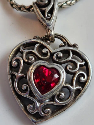 Collar Brighton Silvertone 18" Corazón Cristal Rojo Foto 1 de 4